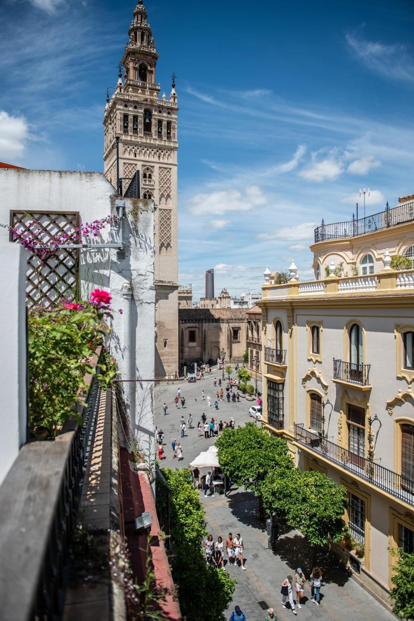 Appartement Duplex Luxury Giralda With Terrace à Séville Extérieur photo
